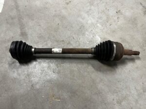 PÓŁOŚ PRZÓD PRZEDNIA PRAWY PRAWA RENAULT MASTER III OPEL MOVANO B 2.3 DCI