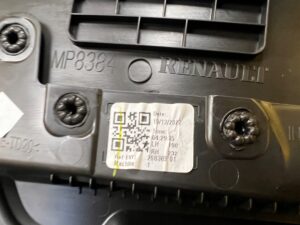 BOCZEK TAPICERKA DRZWI PRAWY PRZÓD DACIA SANDERO III STEPWAY 2023R EU