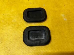 2 X OSŁONA ZAŚLEPKA DEKIEL OTWORU DRZWI CHEVROLET CORVETTE C5 97-04