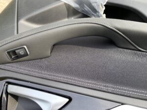 TAPICERKA BOCZEK DRZWI LEWY TYŁ INFINITI Q30 EU