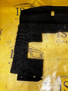 WYKŁADZINA WYGŁUSZENIE PODŁOGI TYŁ TYLNE AUDI A8 D4 4H