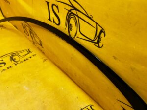 LISTWA DEKORACYJNA SZYBY MERCEDES C-KLASA W206