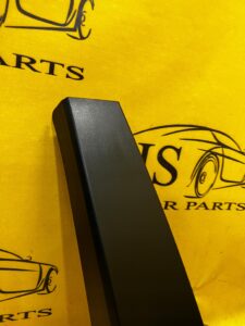 OSŁONA SŁUPKA B PRAWA DACIA SANDERO III 2023R