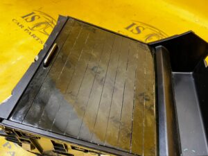 SCHOWEK UCHWYT NA KUBKI CUPHOLDER DREWNO MERCEDES GLS X166