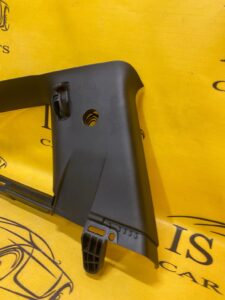 OSŁONA SŁUPKA SZYBY LEWA FORD MUSTANG MK6 VI