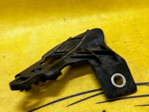 OSŁONA MOCOWANIE ŚLIZG WSPORNIK FORD KUGA MK3