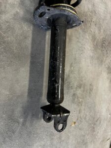 AMORTYZATOR TYŁ TYLNY PRAWY INFINITI Q50