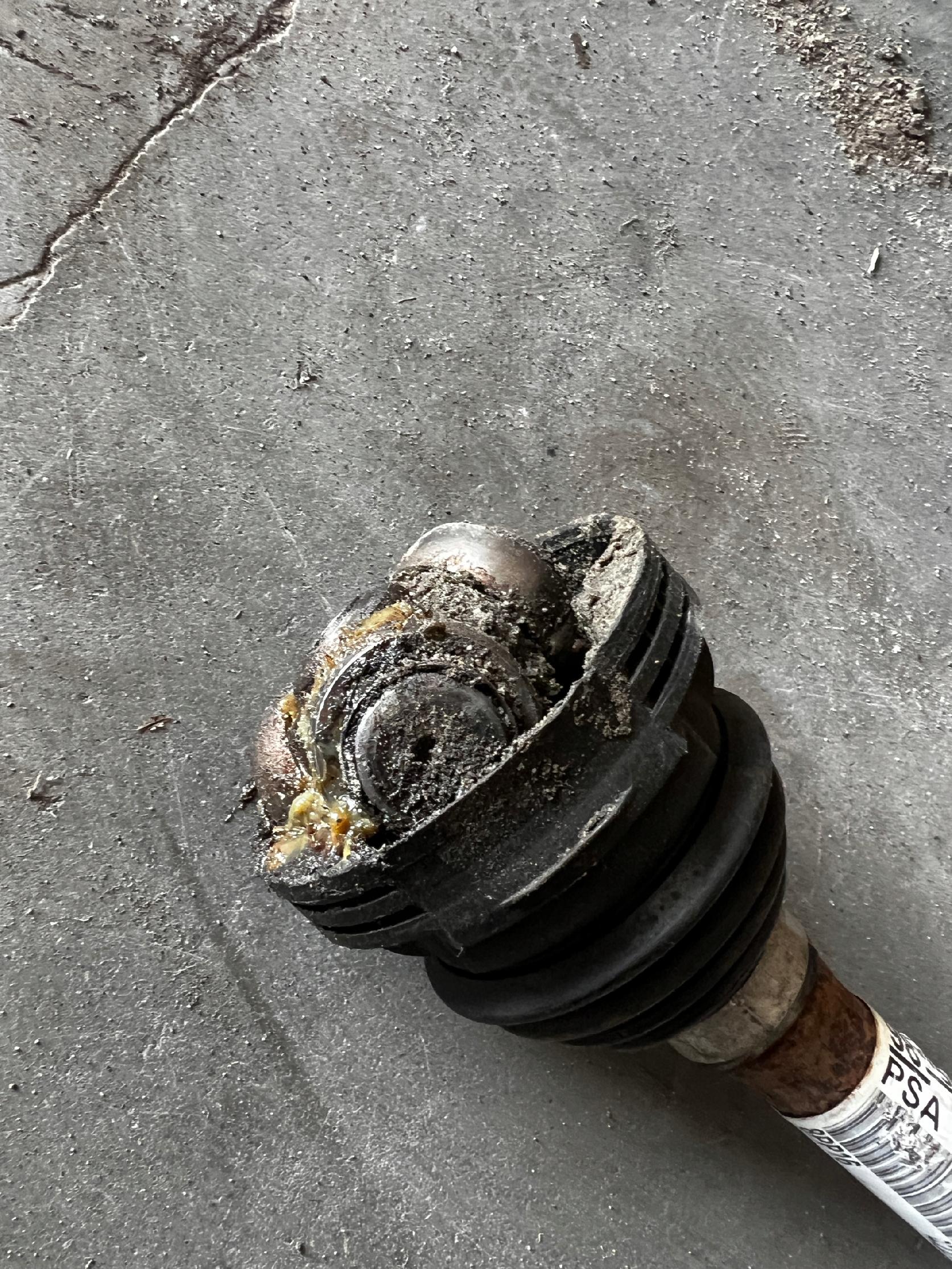 PÓŁOŚ PRZÓD PRAWY PEUGEOT 508 I 2.0 2.2 HDI