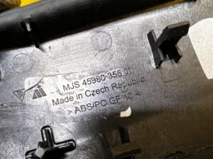 OSŁONA POSZYCIE DEKOR TUNELU PORSCHE CAYENNE II 7P5 LIFT 92A