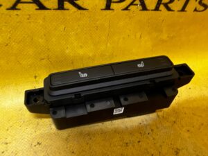 PANEL PRZEŁĄCZNIKI OGRZEWANIA KANAPY TYŁ LAND ROVER DISCOVERY SPORT L550