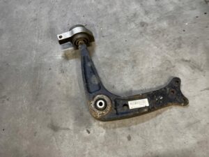 WAHACZ PRZÓD PRZEDNI LEWY PEUGEOT 508 I