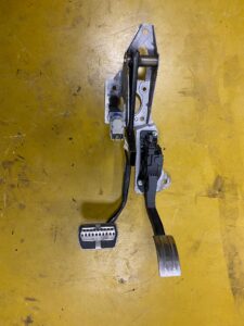 PEDAŁY AUTOMAT GAZ HAMULEC FORD KUGA MK2 ST LINE