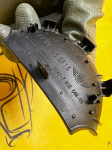 RAMKA OSŁONA KLAMKI WEWNĘTRZNEJ PRZÓD MINI F54 F55 F56 F57 F60