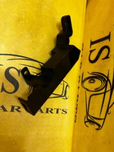 UCHWYT WSPORNIK TUNELU ŚRODKOWEGO FORD BRONCO 21-