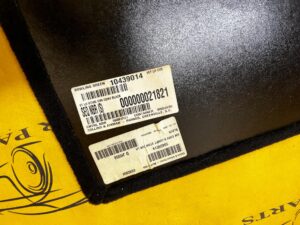 OSŁONA POKRYWA SCHOWKA TYŁ LEWY CHEVROLET CORVETTE CABRIO C5 97-04