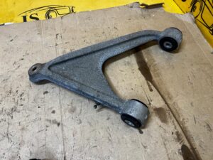 WAHACZ TYŁ TYLNY LEWY GÓRNY CHEVROLET CORVETTE C5 97-04