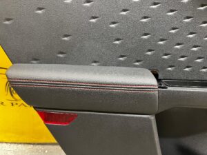 TAPICERKA BOCZEK DRZWI TYŁ LEWY FORD KUGA MK3 ST-LINE