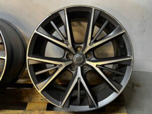 4 X FELGA ALUMINIOWA 8.5 J x 19″ 5×108 ET 47 VOLVO S90 II V90 II