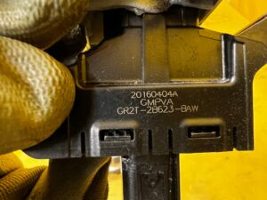 PRZEŁĄCZNIK PANEL HAMULCA RĘCZNEGO FORD FUSION LIFT USA