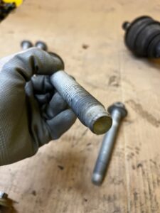 2 X ŚRUBA M20X170 FORD BRONCO 21-