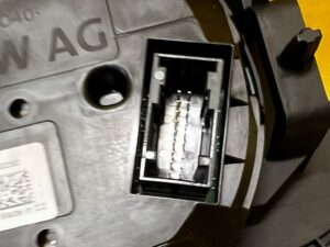 LICZNIK ZEGARY SKODA SUPERB III 1.5 TSI EUROPA