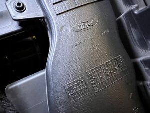 PODŁOKIETNIK TUNEL ŚRODKOWY SKÓRA FORD KUGA MK3 ST-LINE