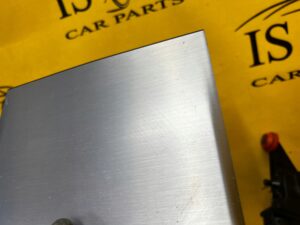 DEKOR POKRYWA SCHOWKA TUNELU ŚRODKOWEGO BMW 5 G30