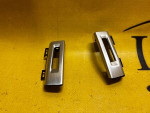 LEWA OSŁONA KONSOLI DEKOR KRATEK RANGE ROVER L405