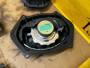 GŁOŚNIK DRZWI PRZÓD BOSE INFINITI Q70 Q60 QX56 QX80 G37 M35h M37 M56