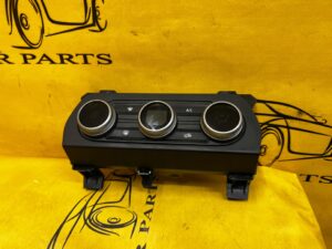 PANEL STEROWANIA NAWIEWU KLIMATYZACJI DACIA SANDERO III