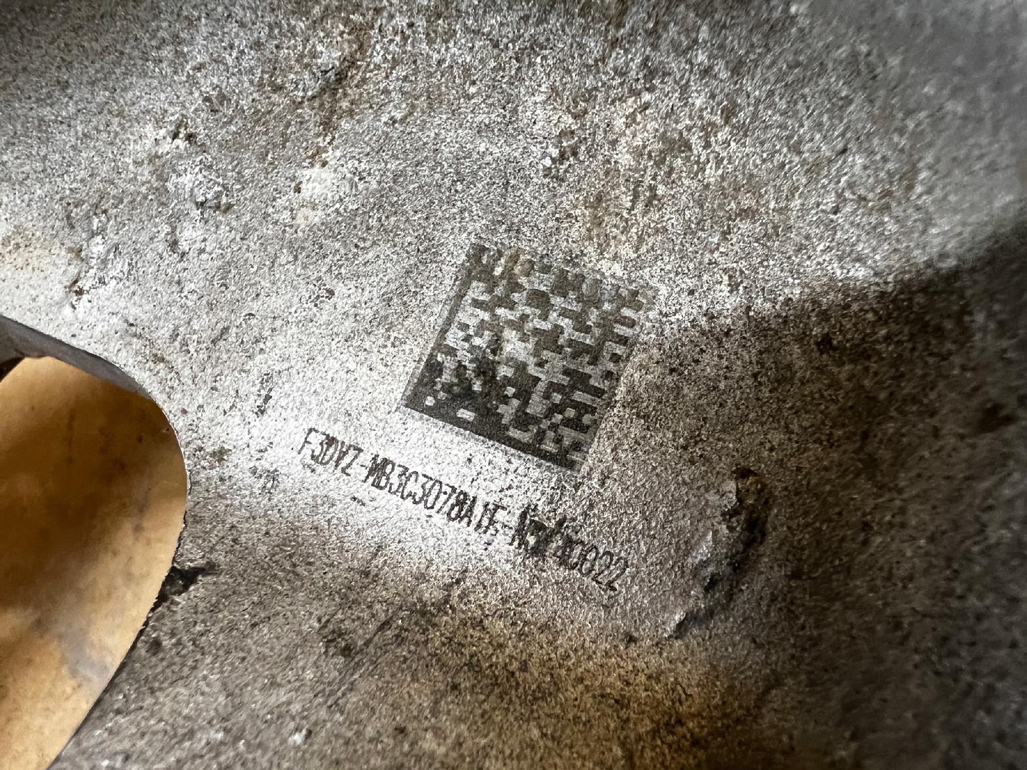 NOWY WAHACZ DOLNY PRZÓD PRAWY FORD BRONCO 21-