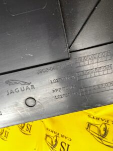 OSŁONA ZAŚLEPKA KONSOLI ŚRODKOWEJ JAGUAR E-PACE X540