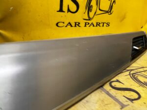 KRATKA NAWIEWU ŚRODKOWA DEKOR CHROM BMW 5 G30