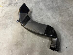 WLOT DOLOT KANAŁ POWIETRZA TYŁ PRAWY PORSCHE PANAMERA 970 I LIFT