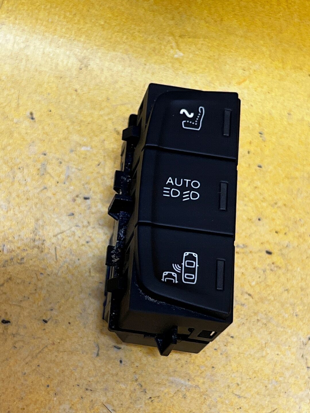 PRZYCISK WIELOFUNKCYJNY PEUGEOT 508 I RXH 2.0 HDI