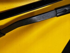 KOMPLET RAMIONA RAMIĘ WYCIERACZEK WYCIERACZKI PRZÓD AUDI SQ7 Q7 4M0