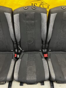 FOTEL 2 RZĘDU ŚRODKOWY TYŁ PEUGEOT 5008 II P87