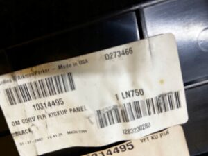 WYKŁADZINA OSŁONA PANELU BEZPIECZNIKÓW CHEVROLET CORVETTE C5 97-04