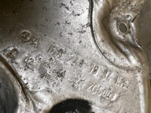 BLACHA OSŁONA TERMICZNA ŁAPY SILNIKA LEWA MERCEDES GLS X166