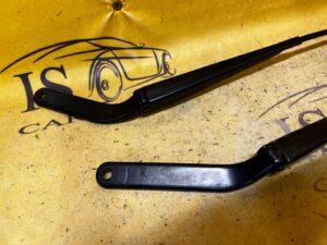 RAMIONA WYCIERACZEK PRZÓD BMW E70 E71