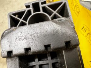 MOCOWANIE UCHWYT PROGU GUMA DO PODNOSZENIA MERCEDES GL X166