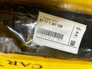 LISTWA UCHWYT PROGU PRAWA PRAWY BMW 6 G32 NOWA OEM