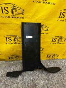 POSZYCIE OSŁONA OBUDOWA SŁUPKA ŚRODKOWEGO B PRAWY 4 DRZWI FORD BRONCO 21-