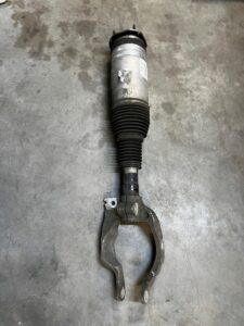 AMORTYZATOR MIECH LEWY PRZÓD LR L462 DISCOVERY V