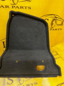 TAPICERKA WYKŁADZINA BAGAŻNIKA PRAWA AUDI A8 D4 4H