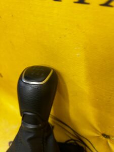 GAŁKA WYBIERAK LEWAREK MIESZEK MECHANIZM ZMIANY BIEGÓW MANUAL SKODA SCALA