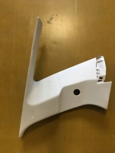 OSŁONA POSZYCIE SŁUPKA C PEUGEOT 5008 II 17R P87 P