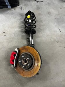 NOWA NOGA ZWROTNICA AMORTYZATOR MCPHERSON PRZÓD LEWY KIA SORENTO III CRDI