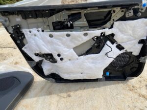 TAPICERKA BOCZEK DRZWI PRAWY PRZÓD INFINITI Q30 EU