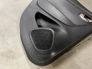 BOCZEK TAPICERKA DRZWI LEWY TYŁ RENAULT CAPTUR I PRZEDLIFT